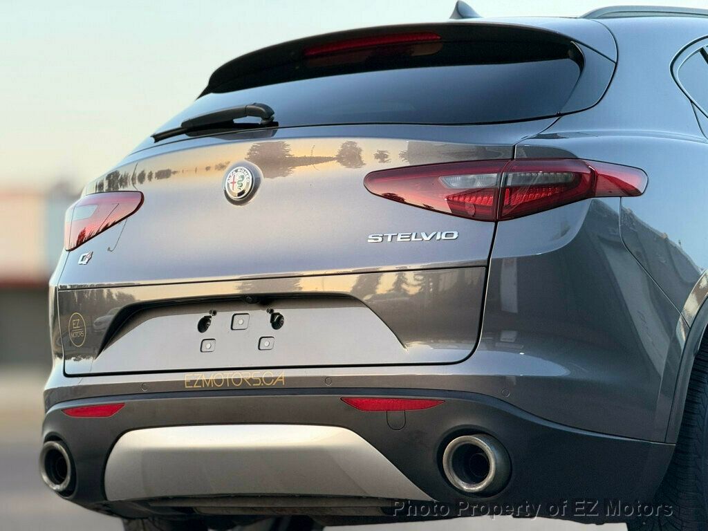 2018 Alfa Romeo Stelvio 52025 KM! ONE OWNER! CERTIFIED! - 22919256 - 13