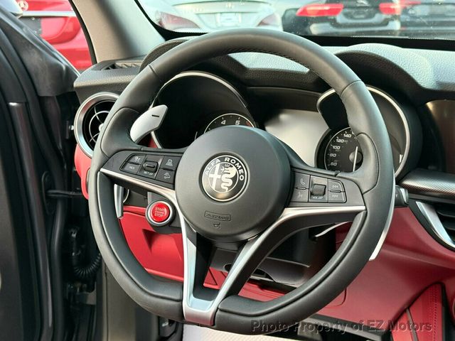2018 Alfa Romeo Stelvio 52025 KM! ONE OWNER! CERTIFIED! - 22919256 - 27