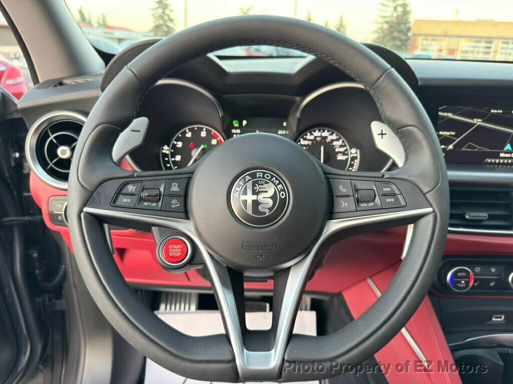 2018 Alfa Romeo Stelvio 52025 KM! ONE OWNER! CERTIFIED! - 22919256 - 45