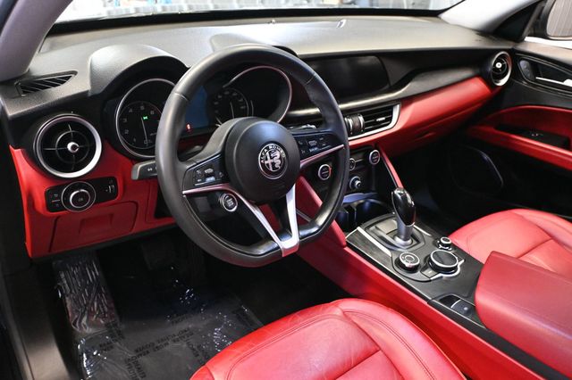 2018 Alfa Romeo Stelvio AWD - 23087527 - 9