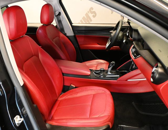 2018 Alfa Romeo Stelvio AWD - 23087527 - 18