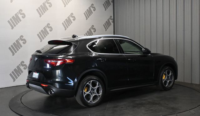 2018 Alfa Romeo Stelvio AWD - 23087527 - 4