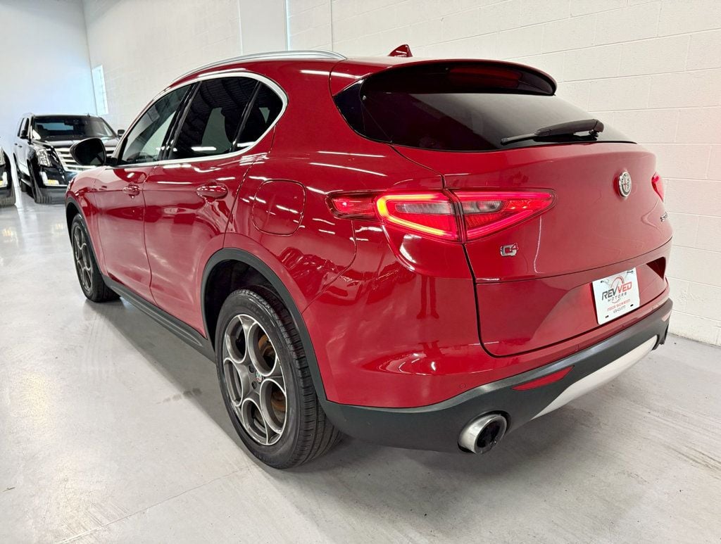 2018 Alfa Romeo Stelvio AWD - 22731914 - 4