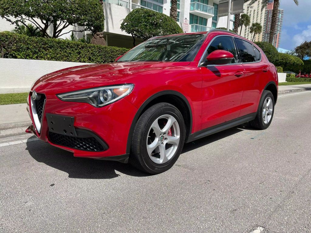 2018 Alfa Romeo Stelvio AWD - 22642171 - 3