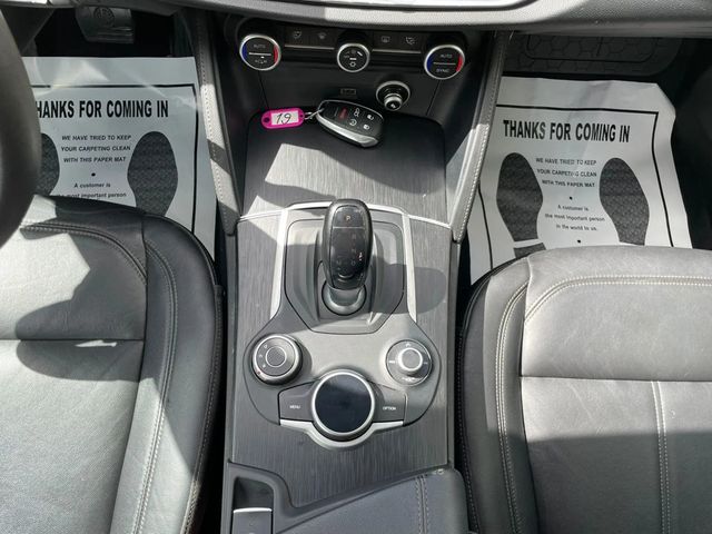 2018 Alfa Romeo Stelvio AWD - 22960549 - 15