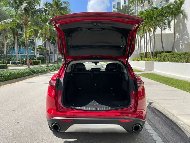 2018 Alfa Romeo Stelvio AWD - 22960549 - 25