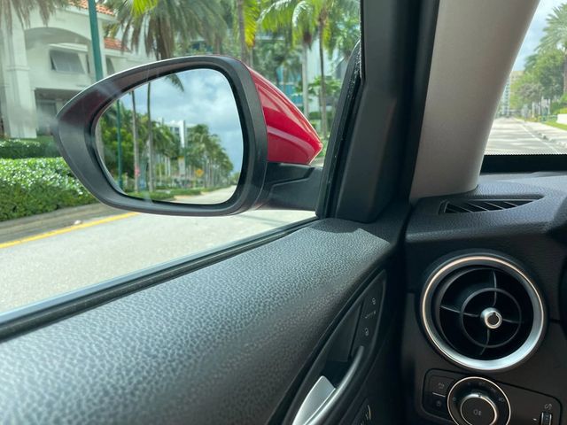 2018 Alfa Romeo Stelvio AWD - 22960549 - 30