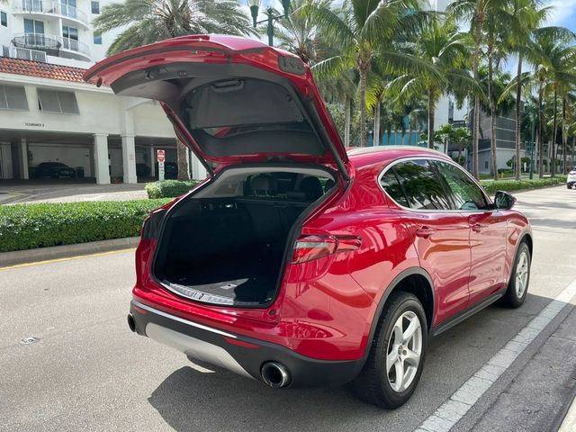 2018 Alfa Romeo Stelvio AWD - 22960549 - 31