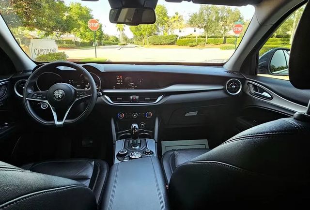 2018 Alfa Romeo Stelvio AWD - 22961176 - 12