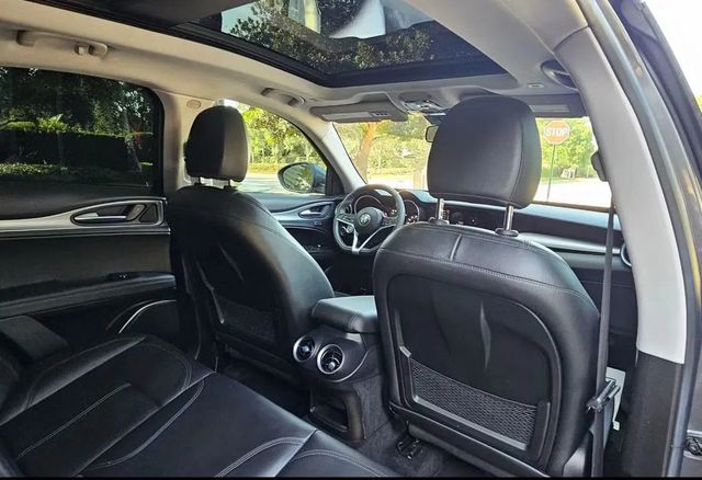 2018 Alfa Romeo Stelvio AWD - 22961176 - 16