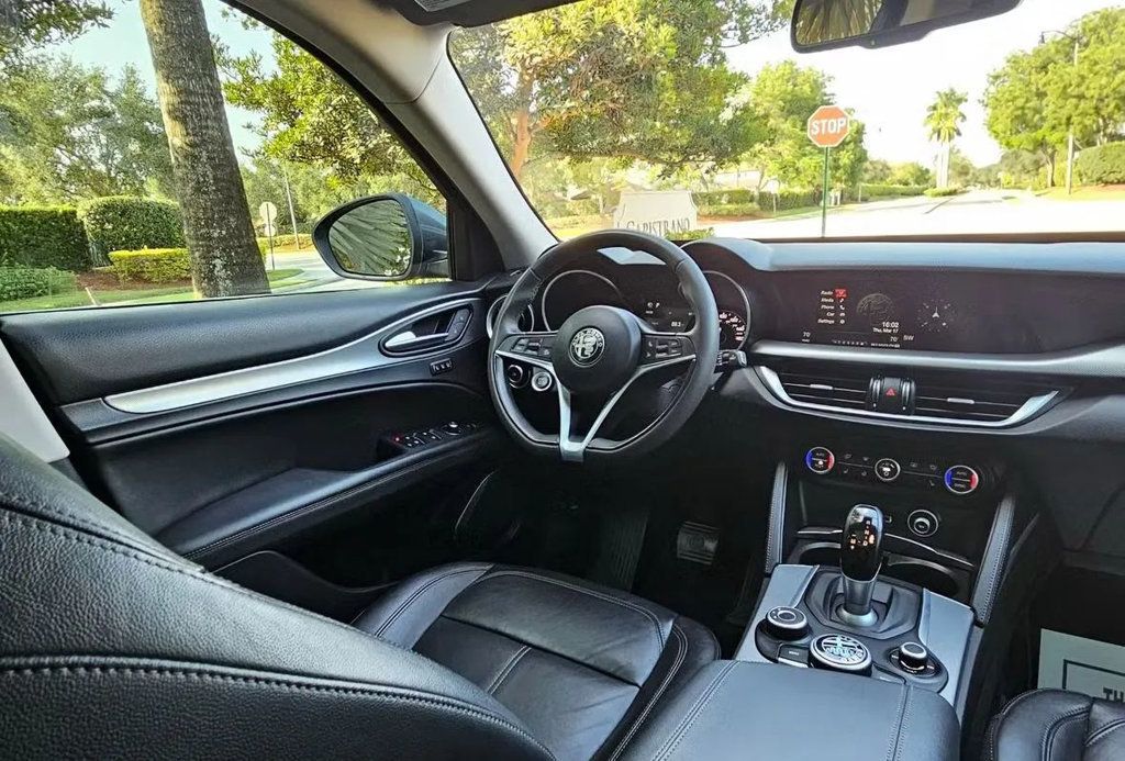 2018 Alfa Romeo Stelvio AWD - 22961176 - 6