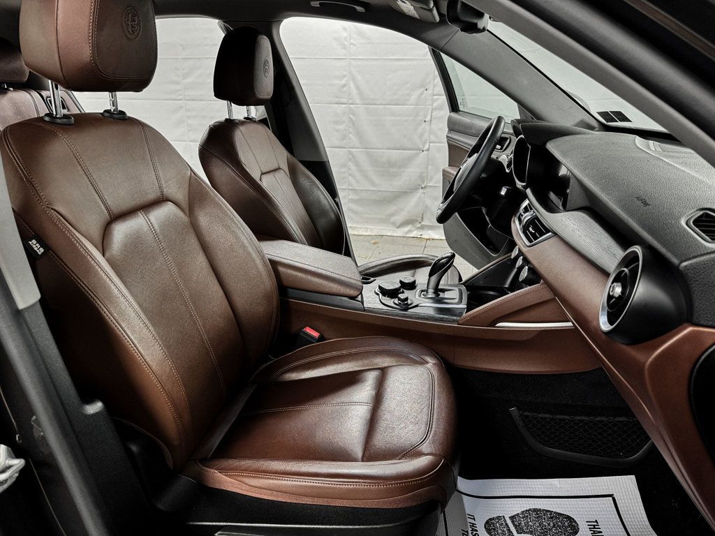 2018 Alfa Romeo Stelvio AWD - 22950050 - 9