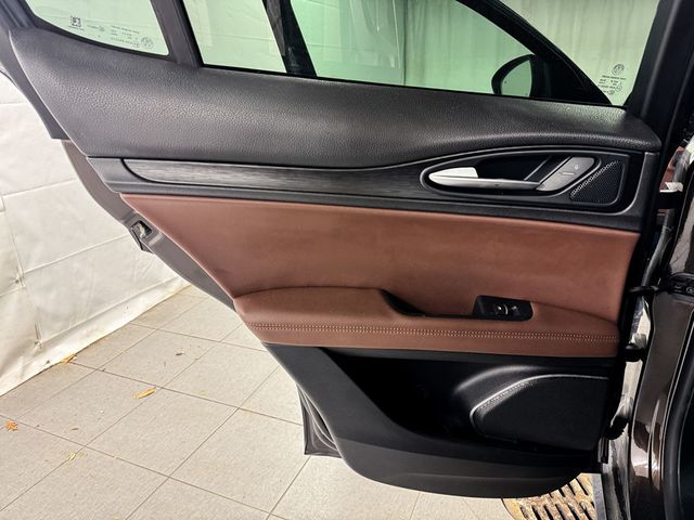 2018 Alfa Romeo Stelvio AWD - 22950050 - 13