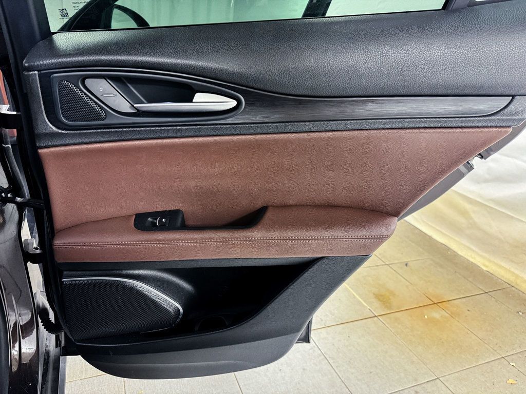 2018 Alfa Romeo Stelvio AWD - 22950050 - 14