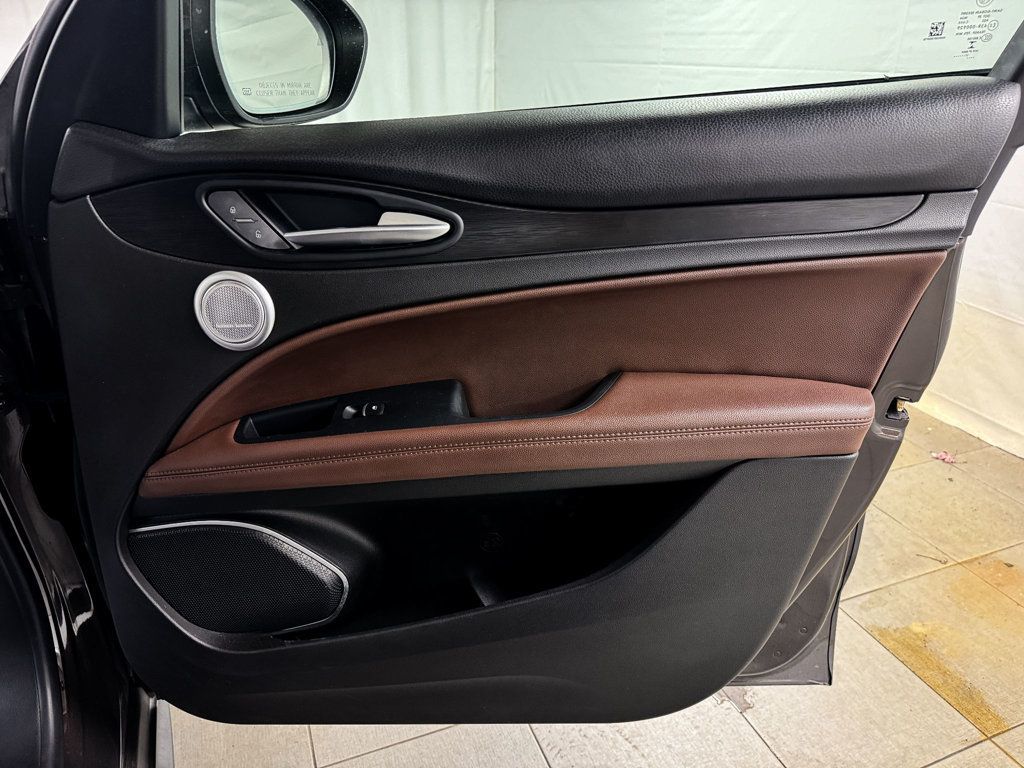 2018 Alfa Romeo Stelvio AWD - 22950050 - 15