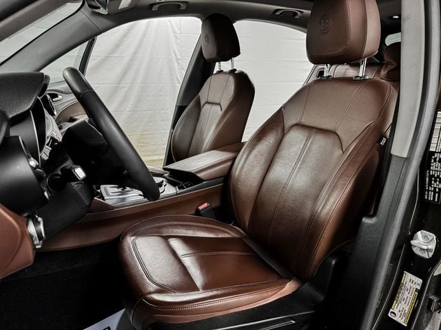2018 Alfa Romeo Stelvio AWD - 22950050 - 6