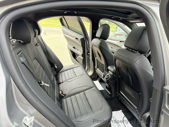 2018 Alfa Romeo Stelvio ONE OWNER! 82405 KMS! CERTIFIED! - 23067690 - 17