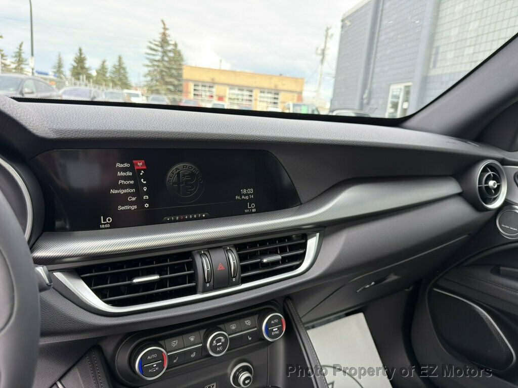2018 Alfa Romeo Stelvio ONE OWNER! 82405 KMS! CERTIFIED! - 23067690 - 27