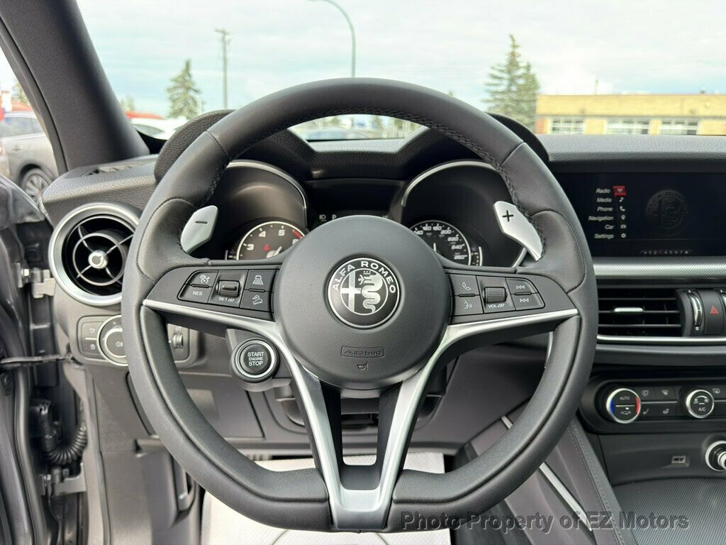 2018 Alfa Romeo Stelvio ONE OWNER! 82405 KMS! CERTIFIED! - 23067690 - 30