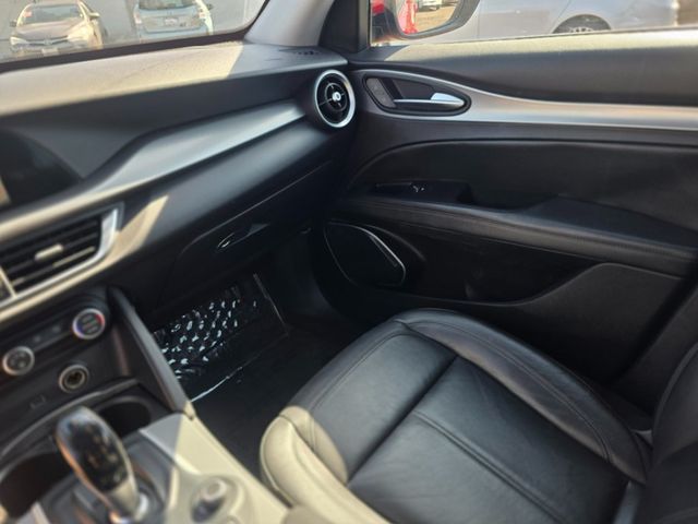 2018 Alfa Romeo Stelvio Sport AWD - 22971610 - 35