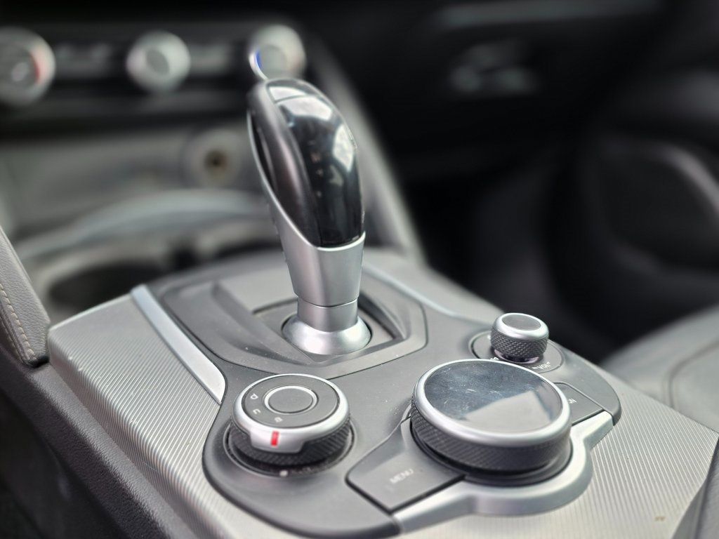 2018 Alfa Romeo Stelvio Sport AWD - 22971610 - 6