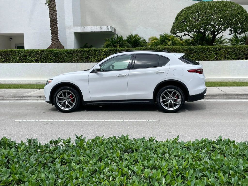 2018 Alfa Romeo Stelvio Sport AWD - 22960550 - 9