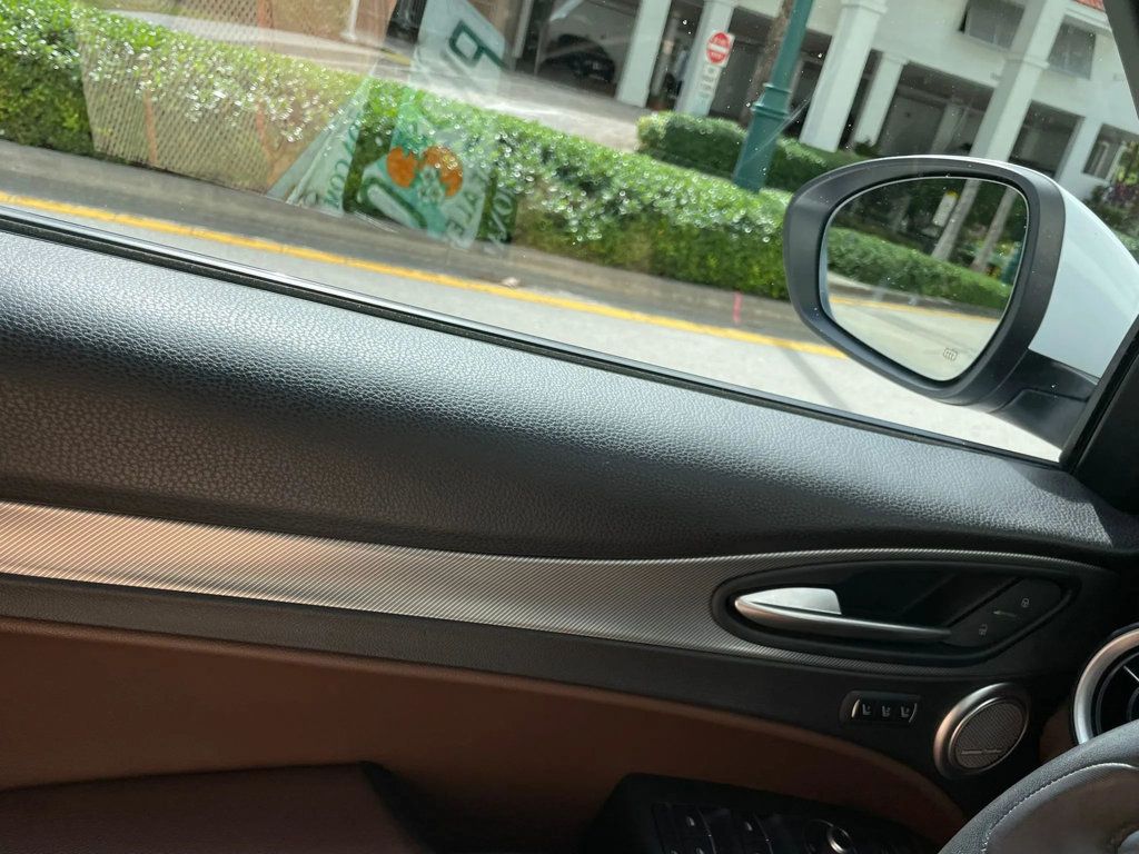 2018 Alfa Romeo Stelvio Sport AWD - 22960550 - 20