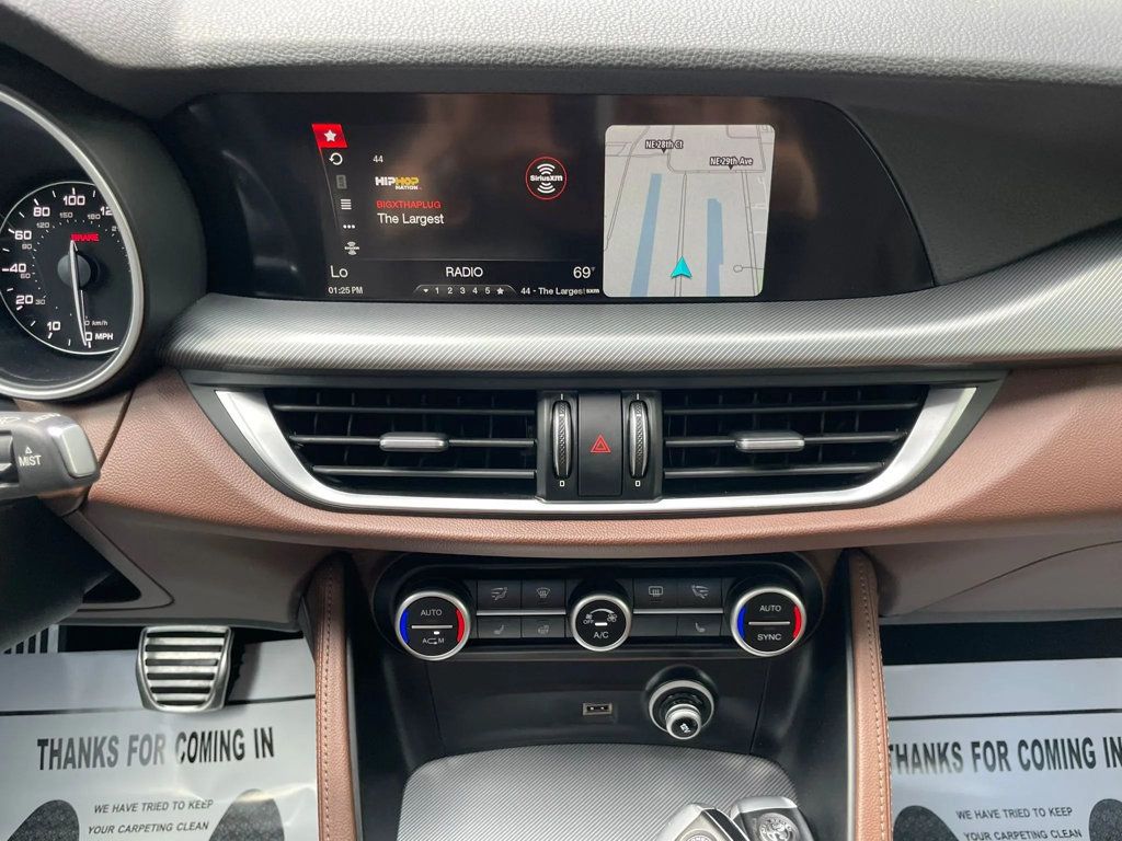 2018 Alfa Romeo Stelvio Sport AWD - 22960550 - 26