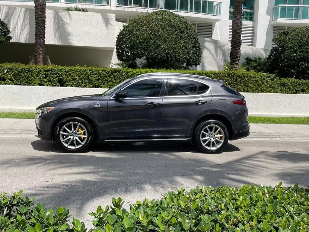 2018 Alfa Romeo Stelvio Ti AWD - 22372454 - 9