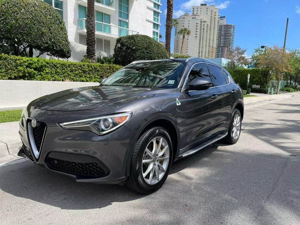 2018 Alfa Romeo Stelvio Ti AWD - 22372454 - 3