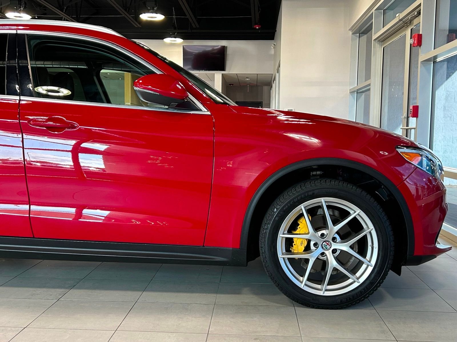 2018 Alfa Romeo Stelvio Ti photo 16