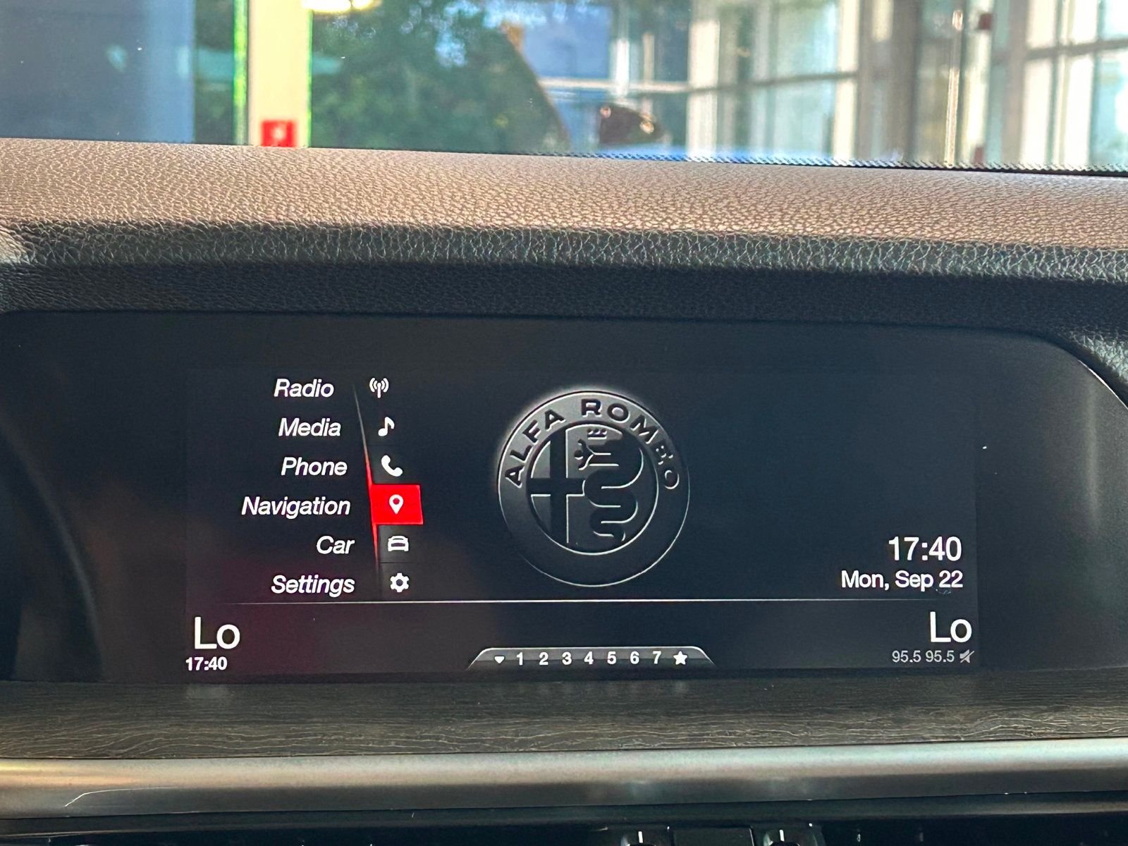 2018 Alfa Romeo Stelvio Ti photo 30