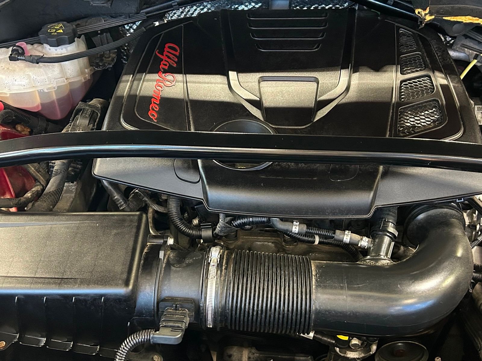 2018 Alfa Romeo Stelvio Ti photo 35