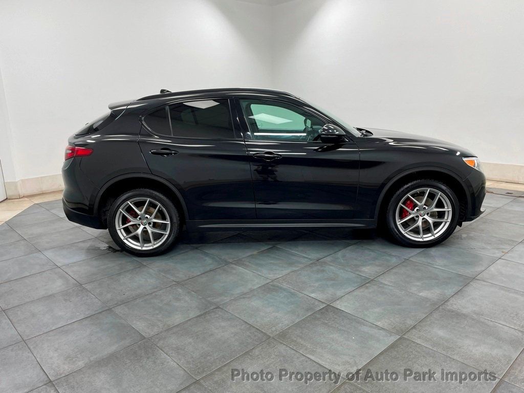 2018 Alfa Romeo Stelvio Ti Sport AWD - 21502027 - 9