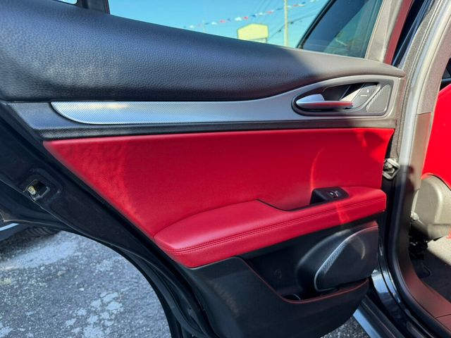 2018 Alfa Romeo Stelvio Ti Sport AWD - 22981401 - 10