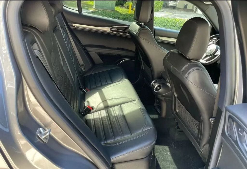 2018 Alfa Romeo Stelvio Ti Sport AWD - 22961175 - 16