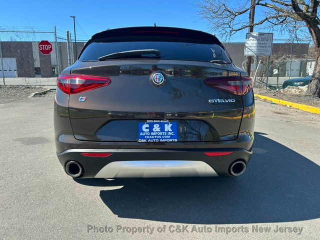2018 Alfa Romeo Stelvio Ti Sport AWD, Package 22S ,Driver Assistance,Harman Kardon,NAV - 23011921 - 11