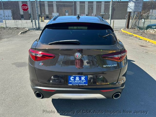 2018 Alfa Romeo Stelvio Ti Sport AWD, Package 22S ,Driver Assistance,Harman Kardon,NAV - 23011921 - 12