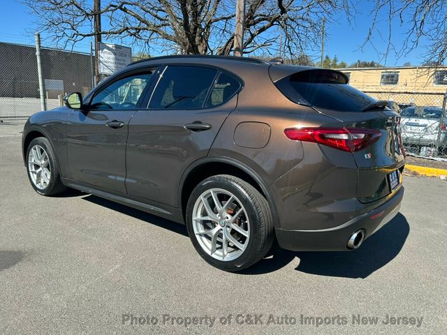2018 Alfa Romeo Stelvio Ti Sport AWD, Package 22S ,Driver Assistance,Harman Kardon,NAV - 23011921 - 15