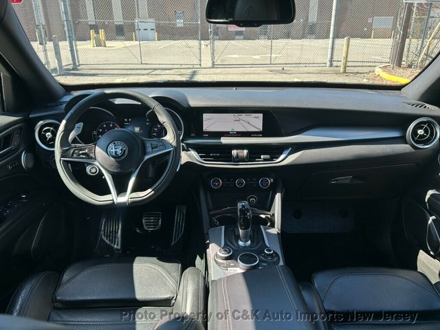 2018 Alfa Romeo Stelvio Ti Sport AWD, Package 22S ,Driver Assistance,Harman Kardon,NAV - 23011921 - 38