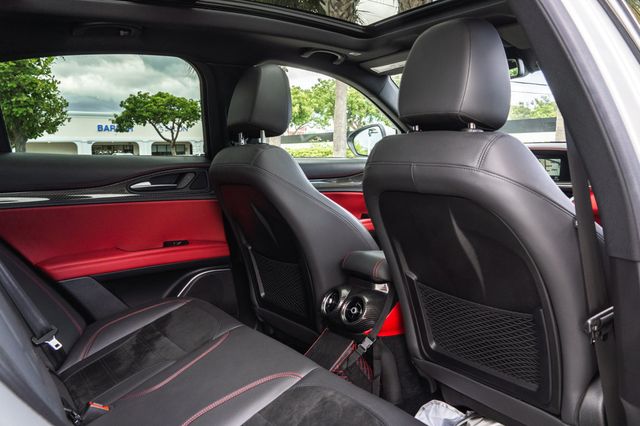 2018 Alfa Romeo Stelvio Quadrifoglio AWD - 23073269 - 25