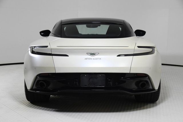 2018 Aston Martin DB11 V12 - 22332337 - 14