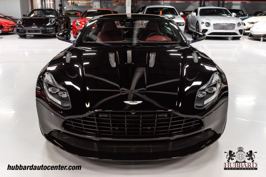 2018 Aston Martin DB11 V12 Coupe - 22459942 - 11