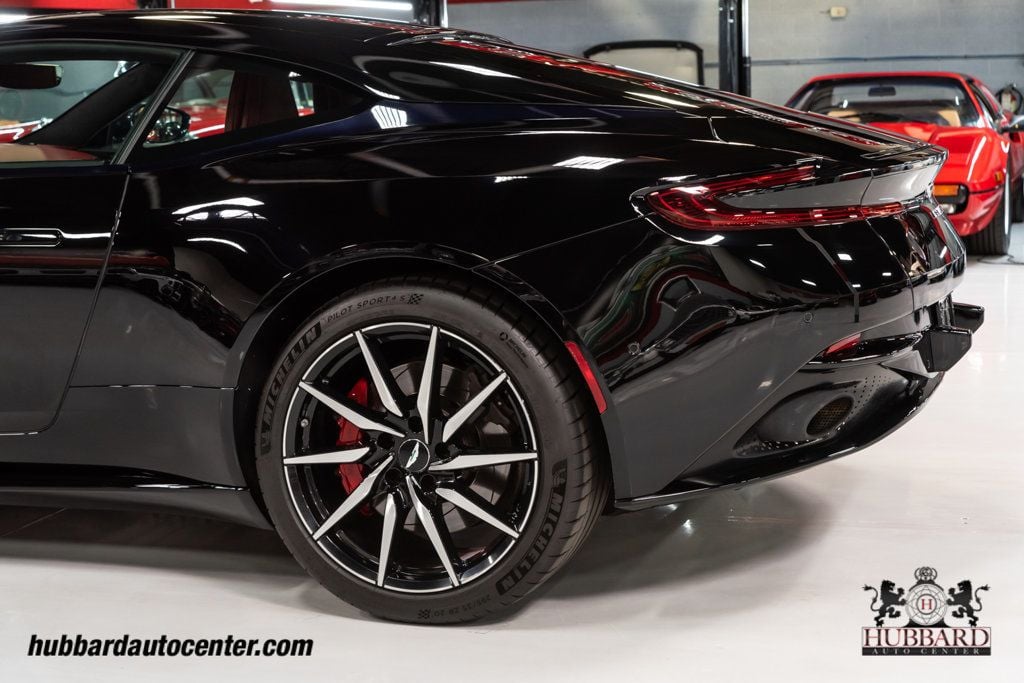 2018 Aston Martin DB11 V12 Coupe - 22459942 - 40