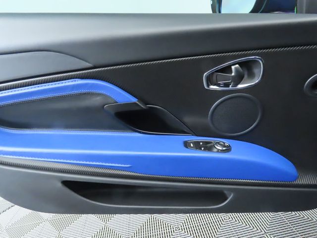 2018 Aston Martin DB11 V12 Coupe - 22975098 - 24