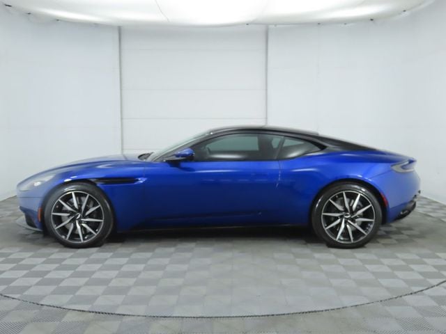 2018 Aston Martin DB11 V12 Coupe - 22975098 - 7
