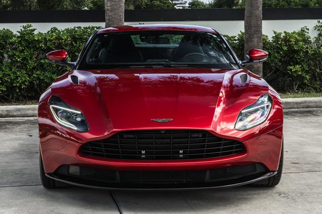 2018 Aston Martin DB11 V8 Coupe - 23099705 - 11