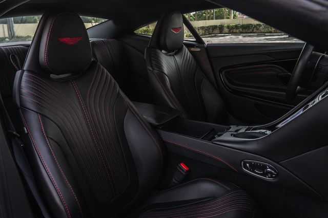 2018 Aston Martin DB11 V8 Coupe - 23099705 - 17