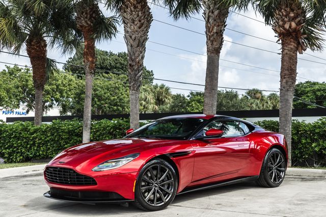 2018 Aston Martin DB11 V8 Coupe - 23099705 - 24