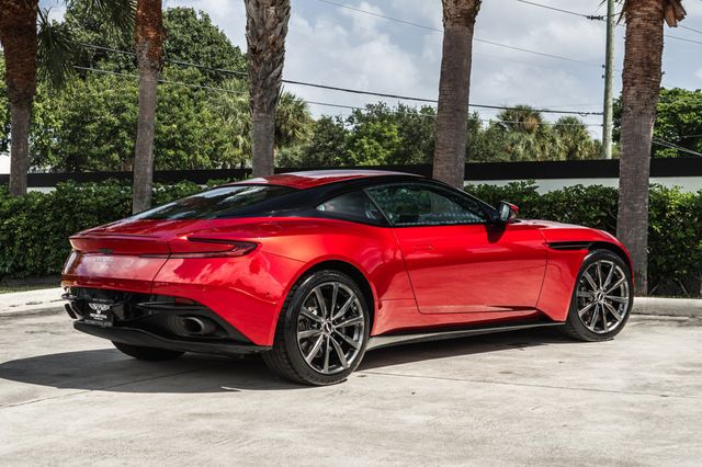 2018 Aston Martin DB11 V8 Coupe - 23099705 - 7